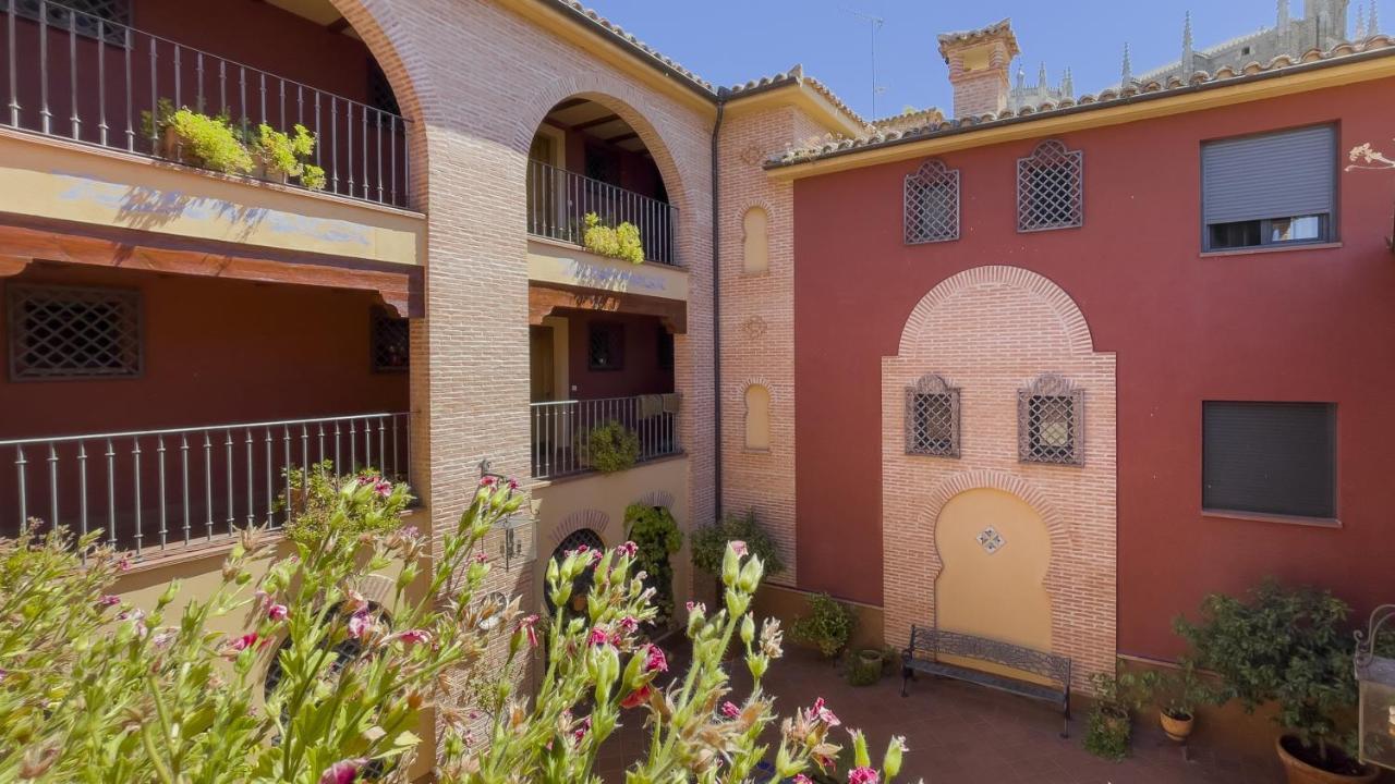 El Capricho De Ana - Apartamentos Aloha Toledo Bagian luar foto