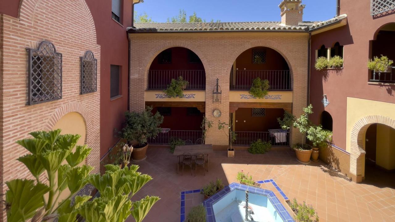 El Capricho De Ana - Apartamentos Aloha Toledo Bagian luar foto